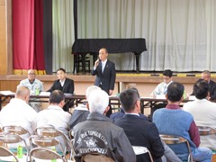 馬屋上学区説明会に出席する大森雅夫岡山市長