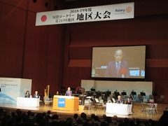 あいさつを行う大森雅夫岡山市長