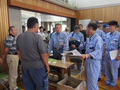 被災地視察を行う大森雅夫岡山市長