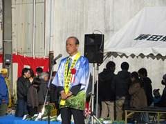 挨拶を行う大森雅夫岡山市長