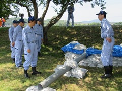 水防訓練に参加する大森雅夫岡山市長