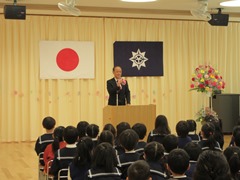 挨拶を行う大森雅夫岡山市長