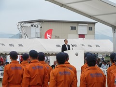 挨拶を行う大森雅夫岡山市長