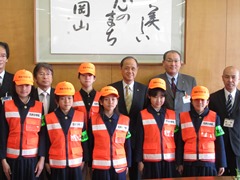 石井小学校　石井いきいきパトロール隊　来訪の様子