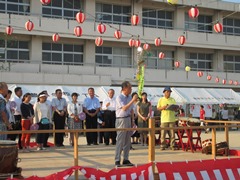 挨拶を行う大森雅夫岡山市長