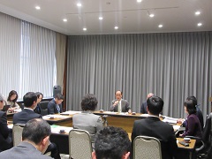 挨拶を行う大森雅夫岡山市長