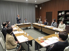 挨拶を行う大森雅夫岡山市長