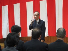 挨拶を行う大森雅夫岡山市長