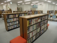 建部町図書館一般書コーナー1