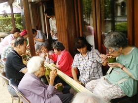 そうめん流しの写真