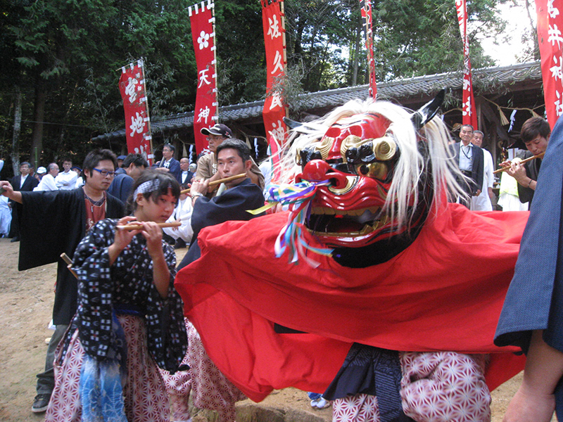 大祭当日の演舞の写真