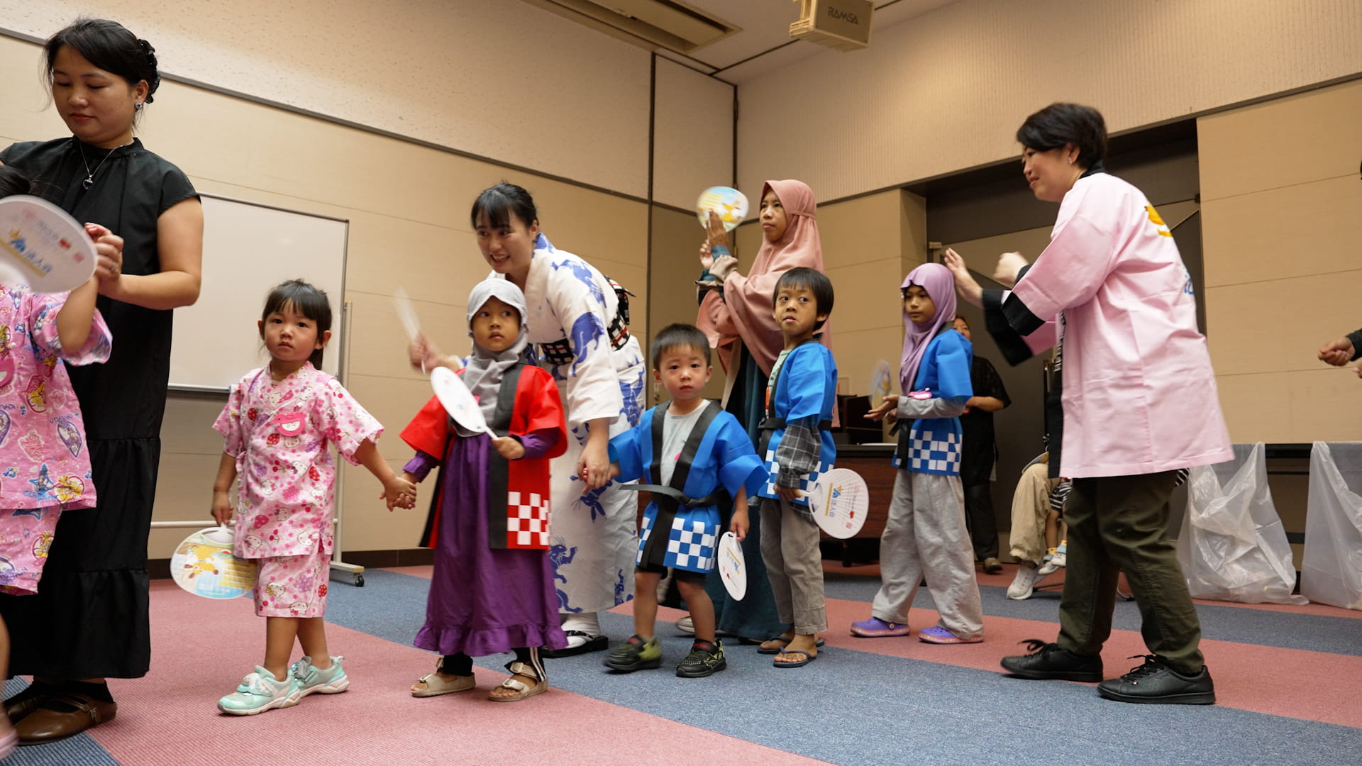 INE（居場所づくりネットワーク）のサムネイル