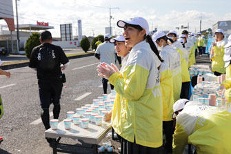 おかやまマラソンボランティアの様子1