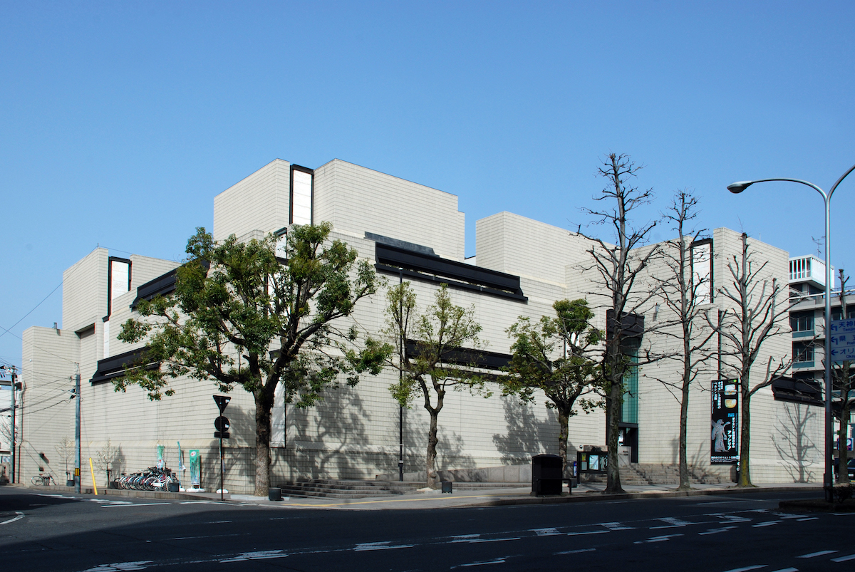 美術館体験ツアー「オリエント美術館の建物の秘密」