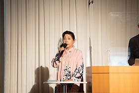 藤原瑠美子さん発表の様子1