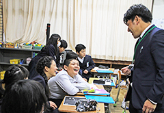 倉敷市立第二福田小学校の先生と生徒