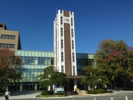 会場の岡山大学附属図書館の写真