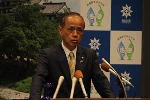 会見する大森市長の様子1