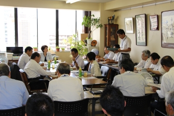 教科用図書の審議の様子1