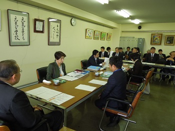 写真：11月教育委員会定例会の様子