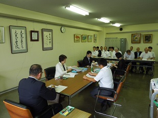 写真：9月教育委員会定例会の様子