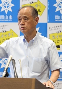 会見する大森市長