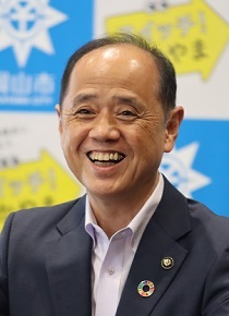 会見する大森市長