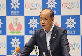 市長記者会見の様子