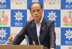市長記者会見の様子