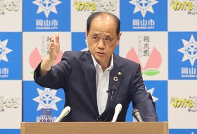 市長記者会見の様子