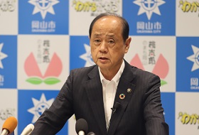 市長記者会見の様子