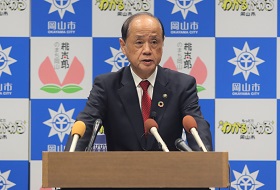 市長記者会見の様子