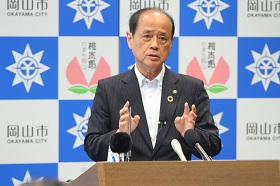 市長会見の様子